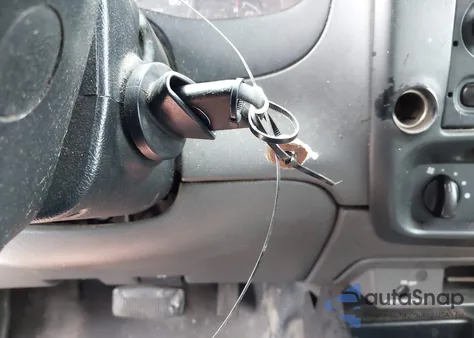 2001 Ford Ranger Xl/Xlt from USA, damaged, VIN 1FTYR10D01PB33657